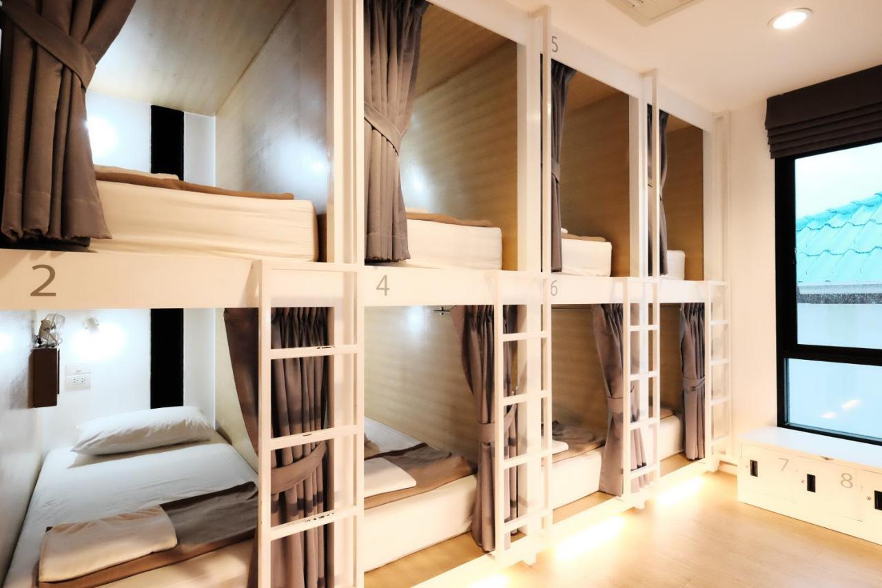 Wayha Hostel Don Mueang Airport Банкок Екстериор снимка