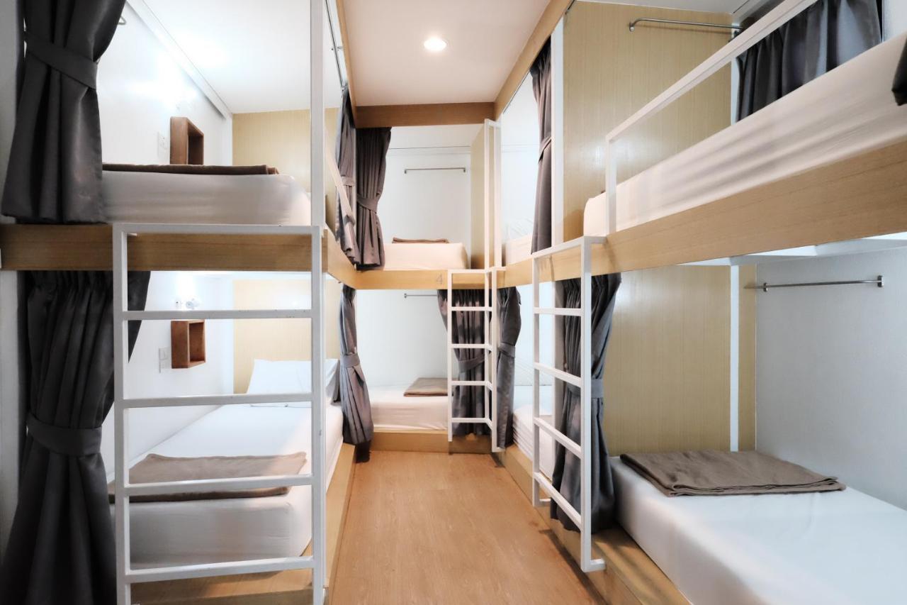 Wayha Hostel Don Mueang Airport Банкок Екстериор снимка