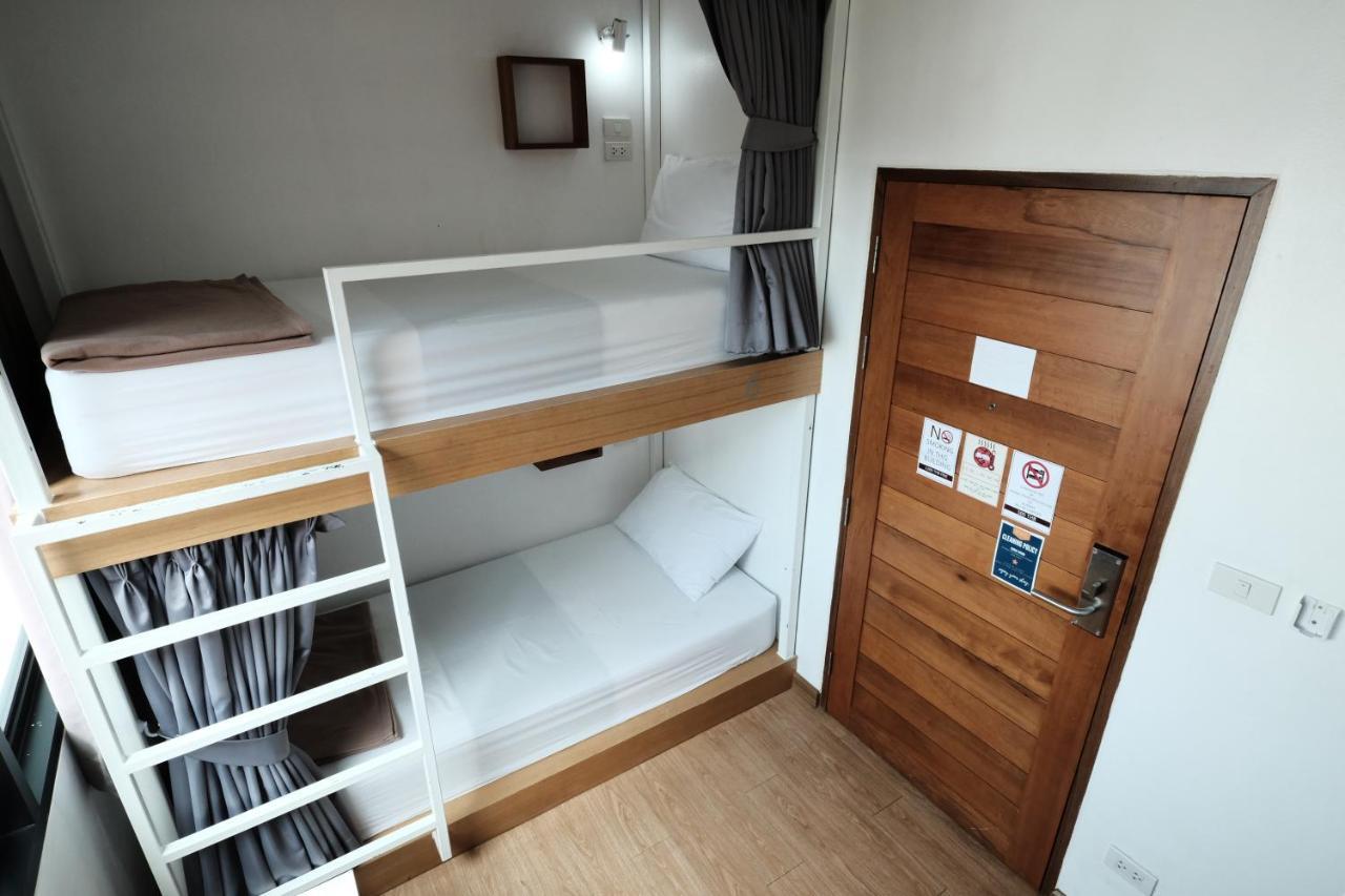Wayha Hostel Don Mueang Airport Банкок Екстериор снимка